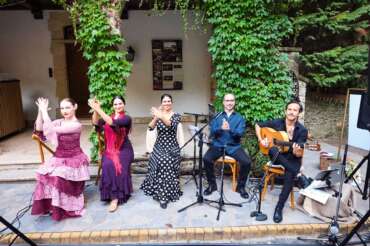 Csoportkep cover 370x246.jpg